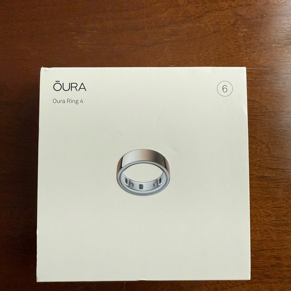 Oura Ring 4 - Size 6 - Rose Gold